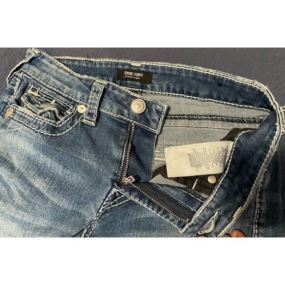 True Religion Jennie Curvy Mid Rise Denim Capri Size 27 Light Wash Jean - Picture 6 of 12
